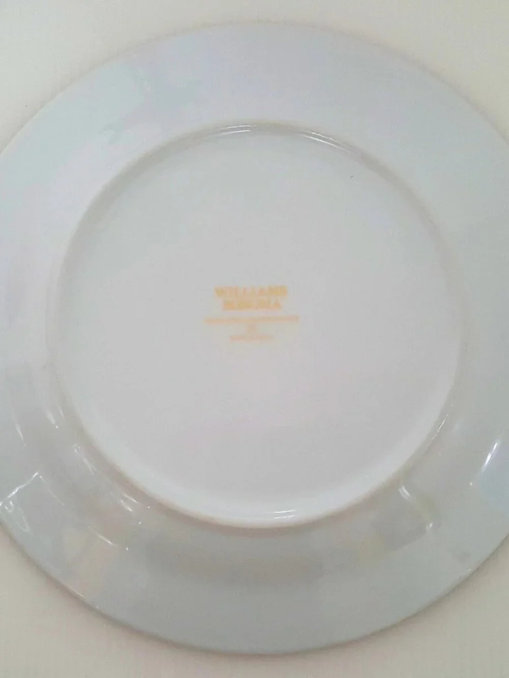 1 Williams Sonoma Famille Rose Salad Plate 8.75
